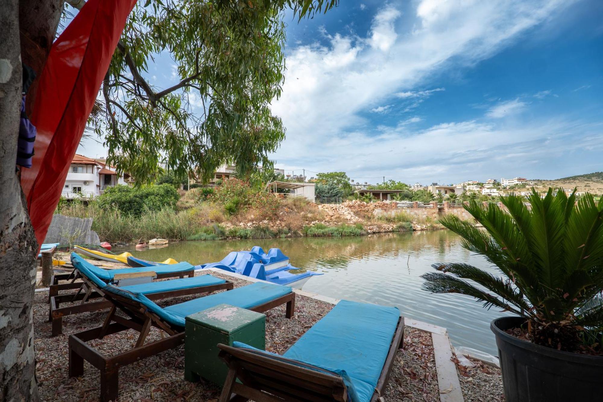 Garden Villa Lake Side & Glamping Ксаміл Екстер'єр фото
